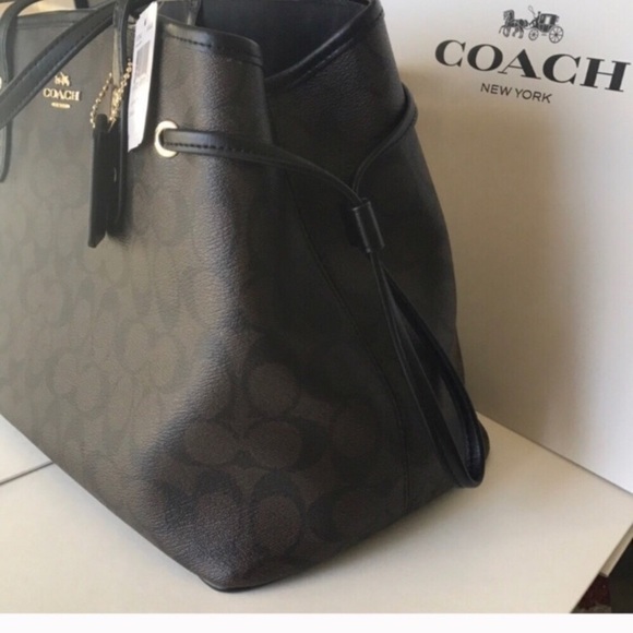 💦🌸coach carryall drawstring tote🌸shoulder bag - Picture 7 of 8